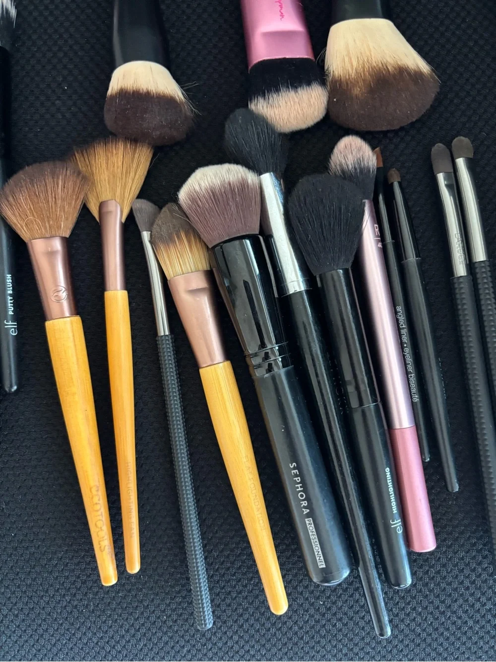 20 makeup Brush Set, new eyelashes, Kylie bag